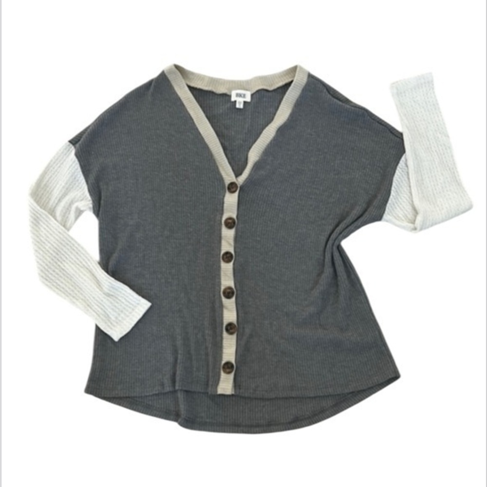 BKE size XS thermal button front shirt